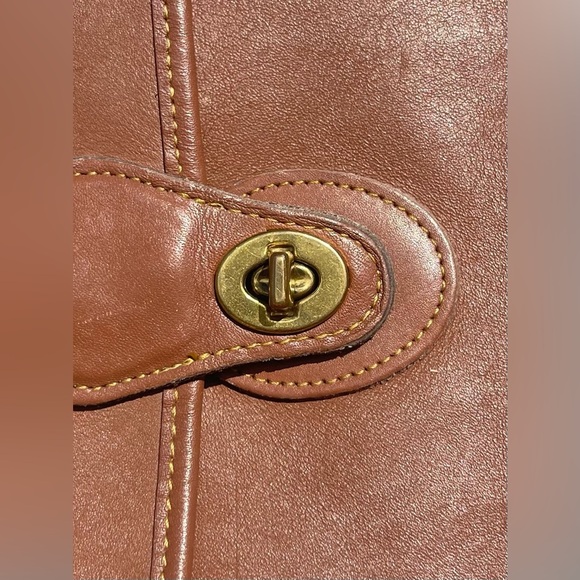 Vintage Coach Messenger Bag • TN-4136 - Picture 4 of 9